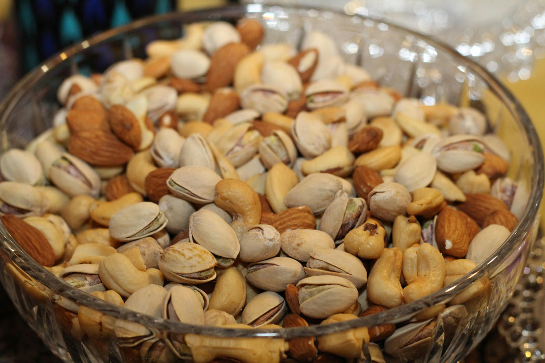 Best Pistachio Substitute for Cooking & Baking - Alternative Pistachio Flavors